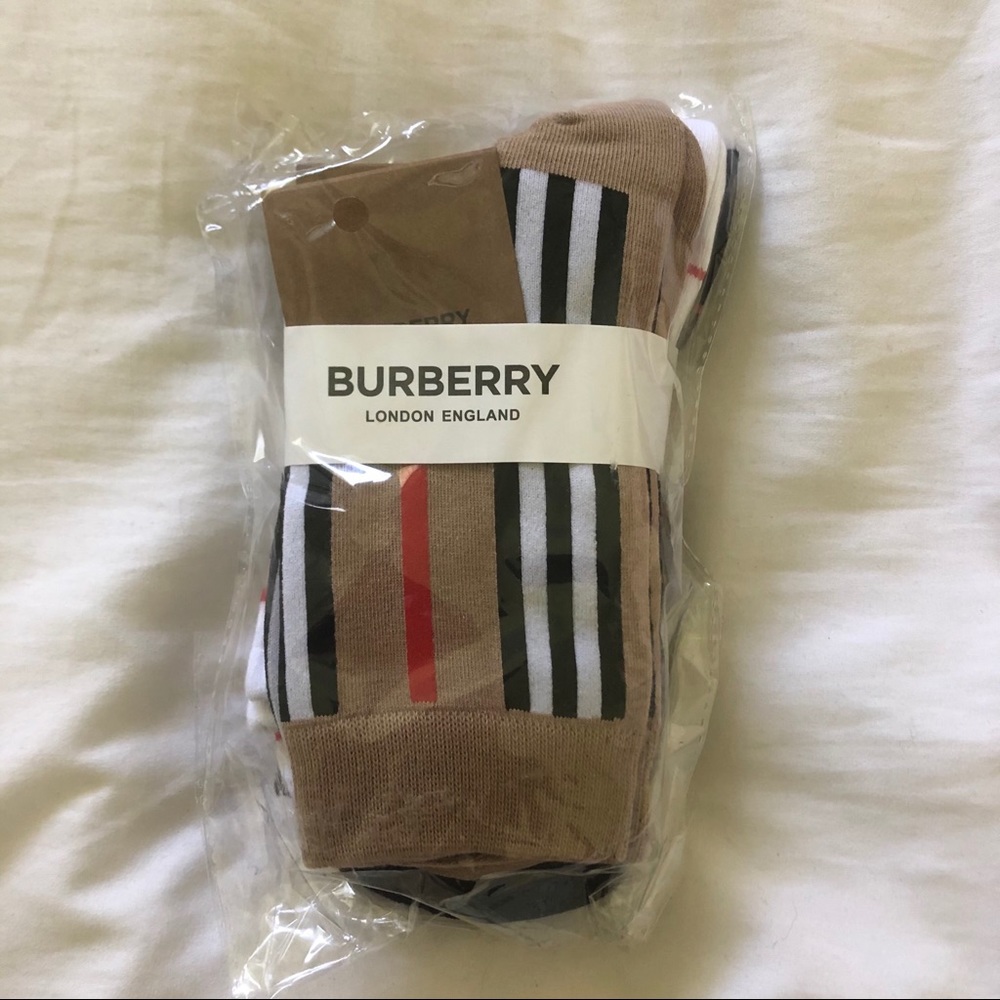NEW 2019 Burberry Men’s 3 Pack Socks